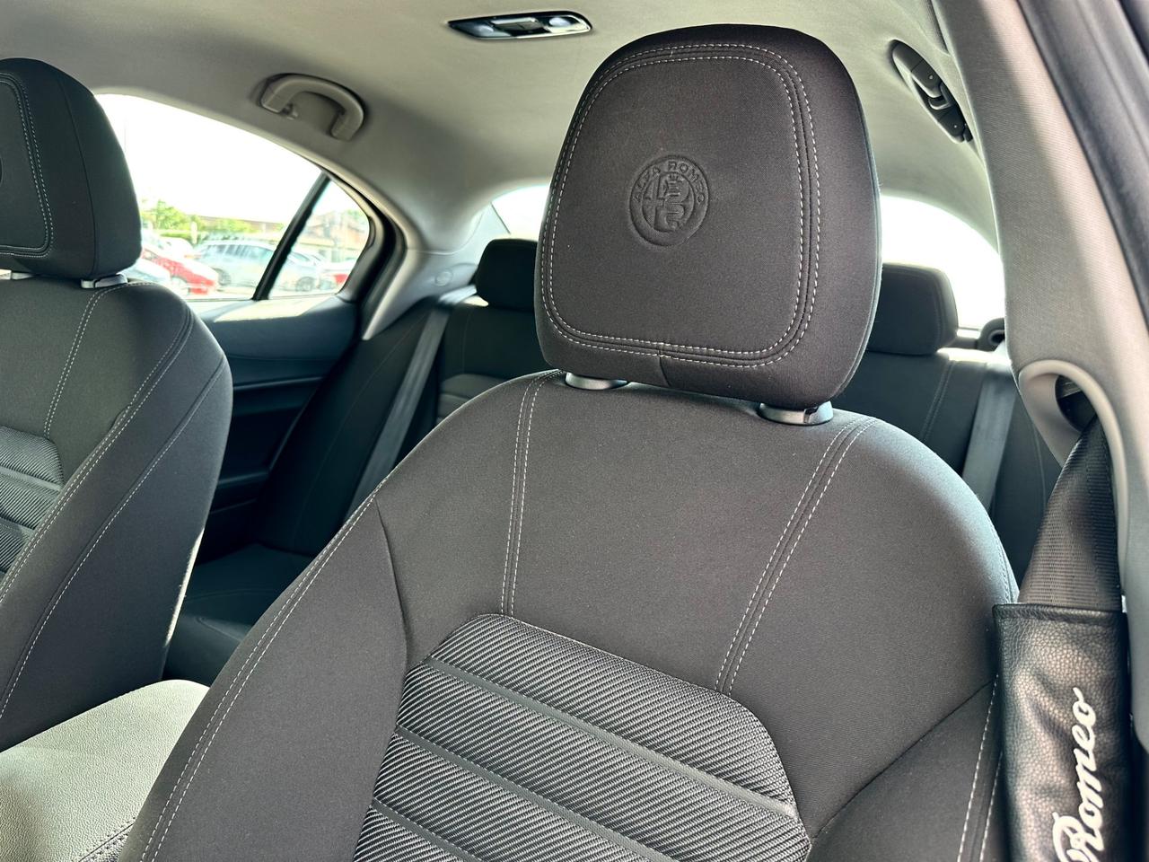 Alfa Romeo Giulia 2.0 Turbo 200 CV AT8 Executive