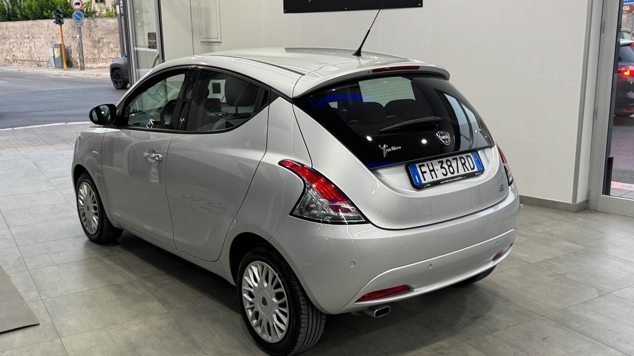 Lancia Ypsilon 1.3 MJT 16V 95 CV 5 porte S&S Silver