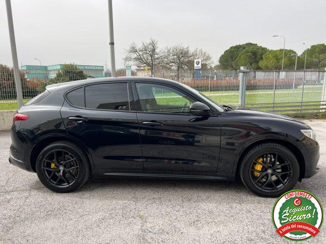 ALFA ROMEO Stelvio 2.2 Q4 TotalBlack Pinze Gialle -2000Rottam.