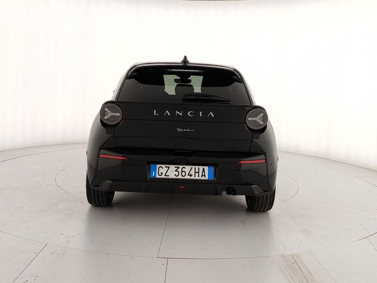 Lancia Ypsilon Hybrid e-DCT LX