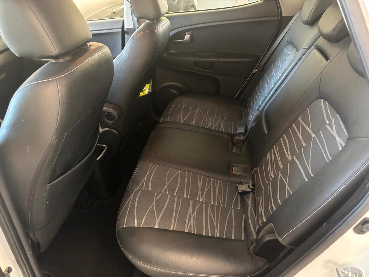 KIA VENGA ANNO 2017 BZ 1.4 ADATTA NEOPATENTATI KM 97 MILA