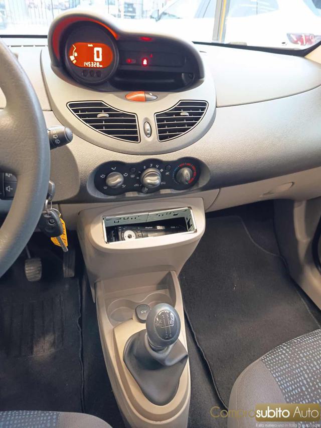 RENAULT Twingo 1.2 16V Dynamique