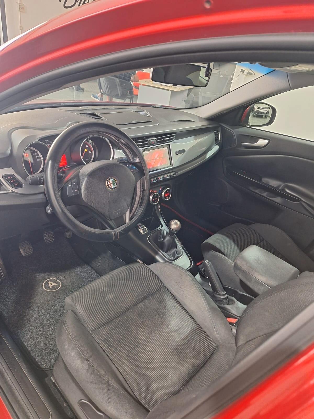Alfa Romeo Giulietta 1.6 JTDm-2 105 CV Distinctive