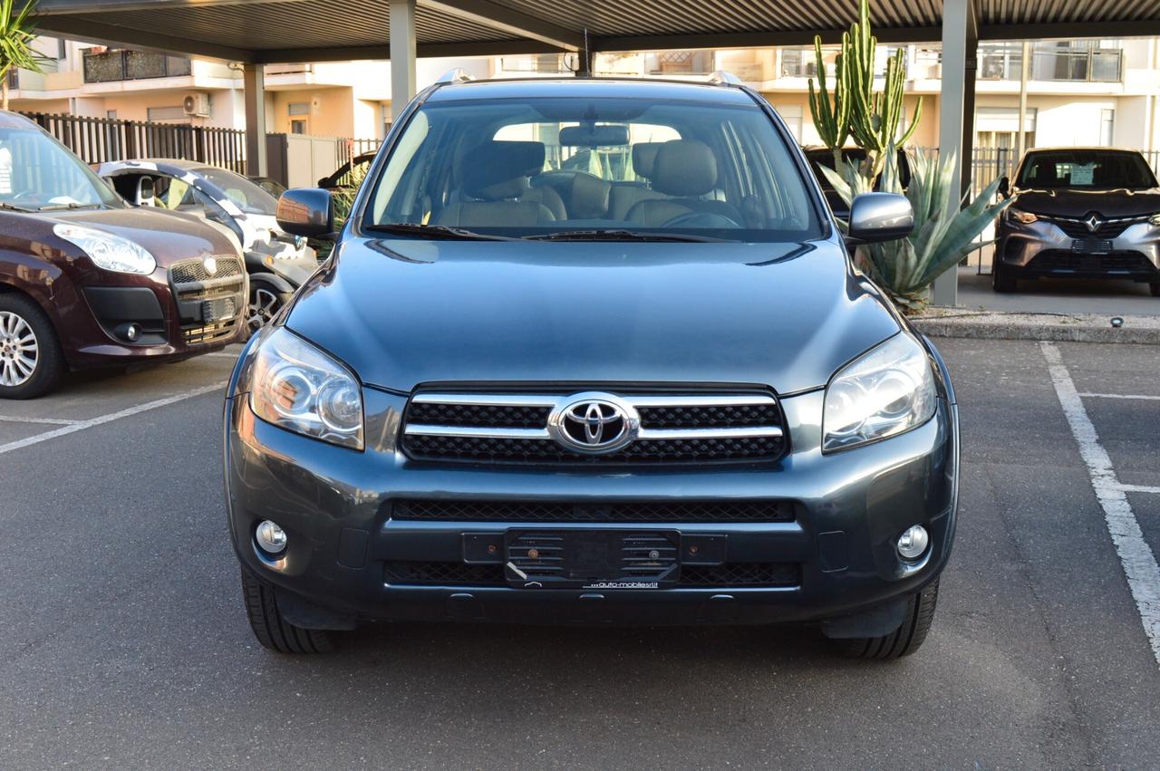 Toyota RAV 4 RAV4 2.2 D-4D 177 CV Luxury