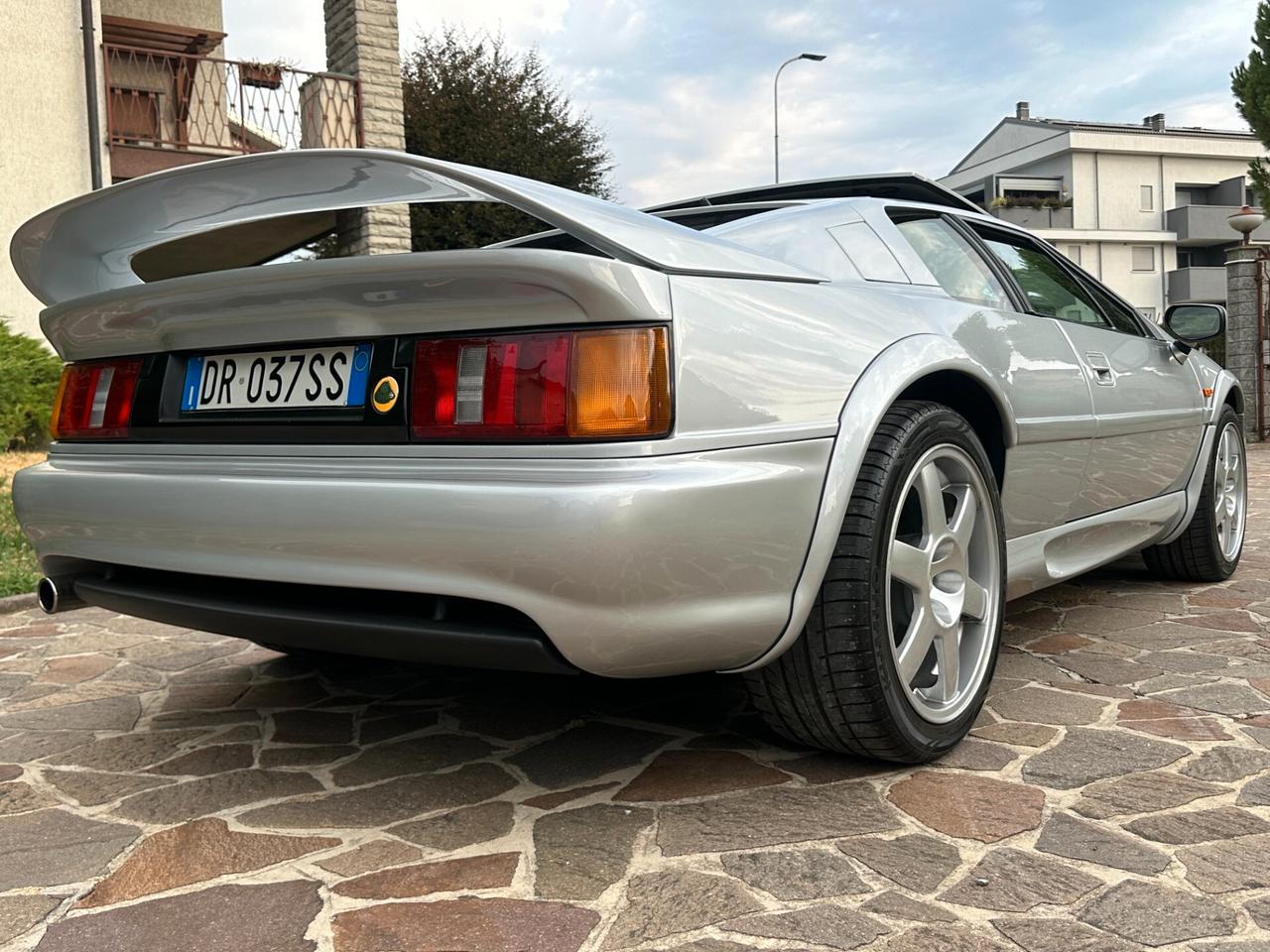 Lotus Esprit 2.0i s4s motore nuovo