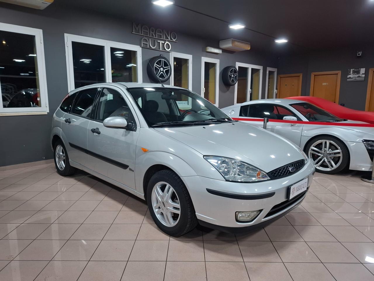 Ford Focus 1.6 benzina Neopatentato