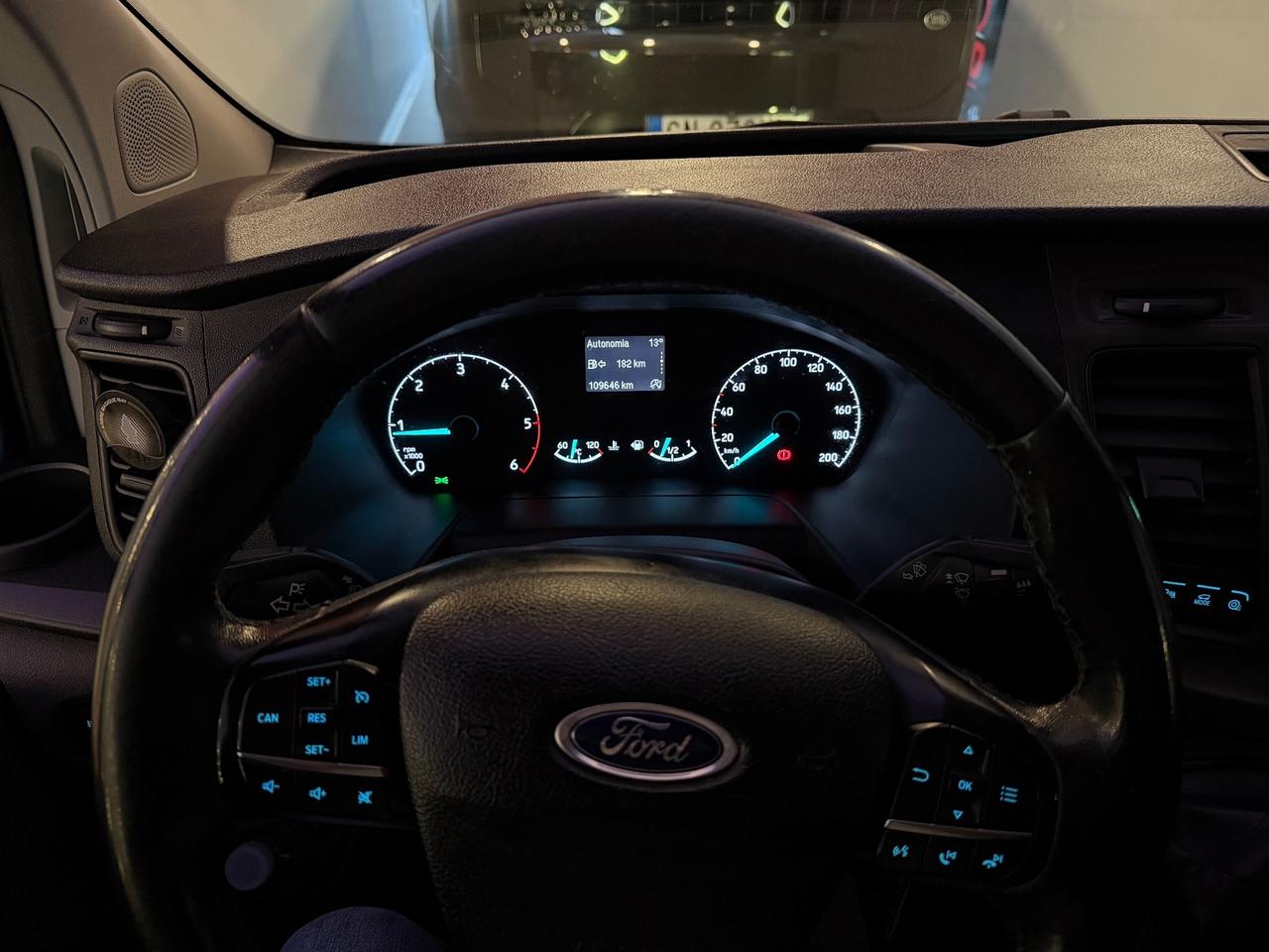 Ford Transit Custom 300 2.0 EcoBlue + IVA