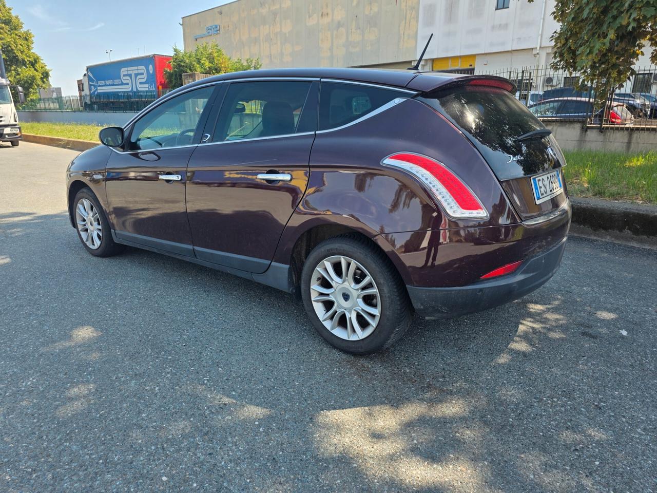 Lancia Delta 1.6 MJT DPF Selectronic Platinum