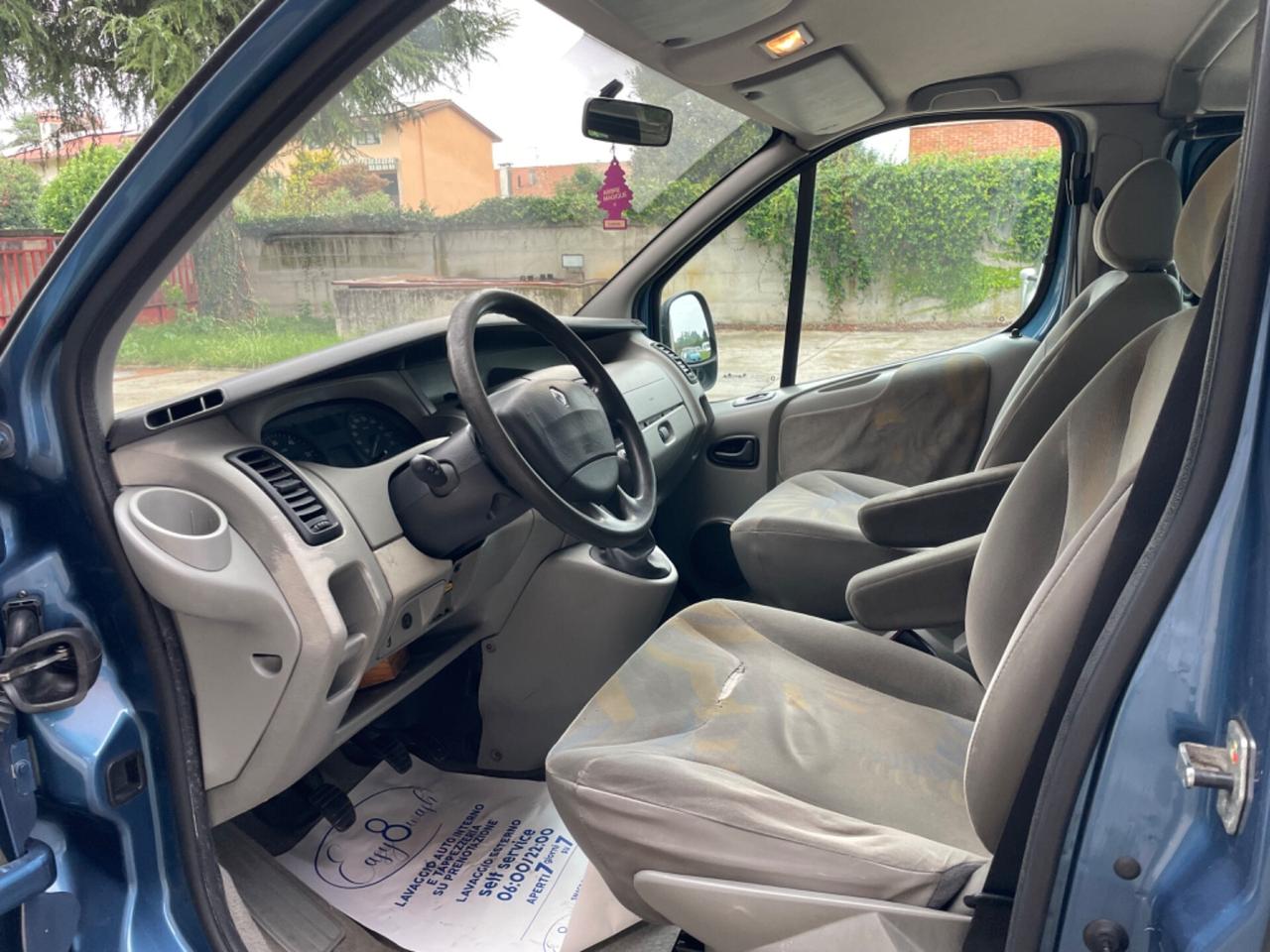 Renault Trafic T29 2.0 dCi/115 PL-TN Passenger Disabili