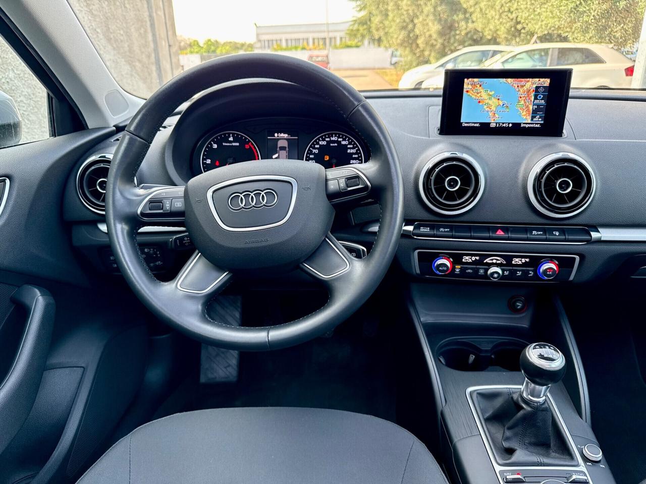 Audi A3 1.6 TDI,TETTO APRIBILE ,Climatronic bizona,Navi,ecc.