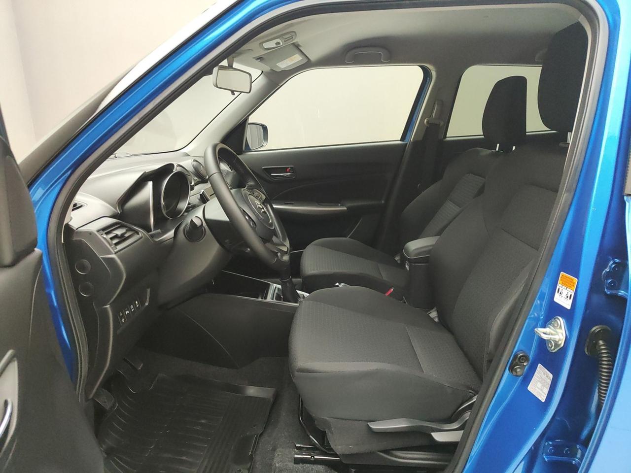 SUZUKI Swift VI 2020 1.2 HYBRID 83CV TOP