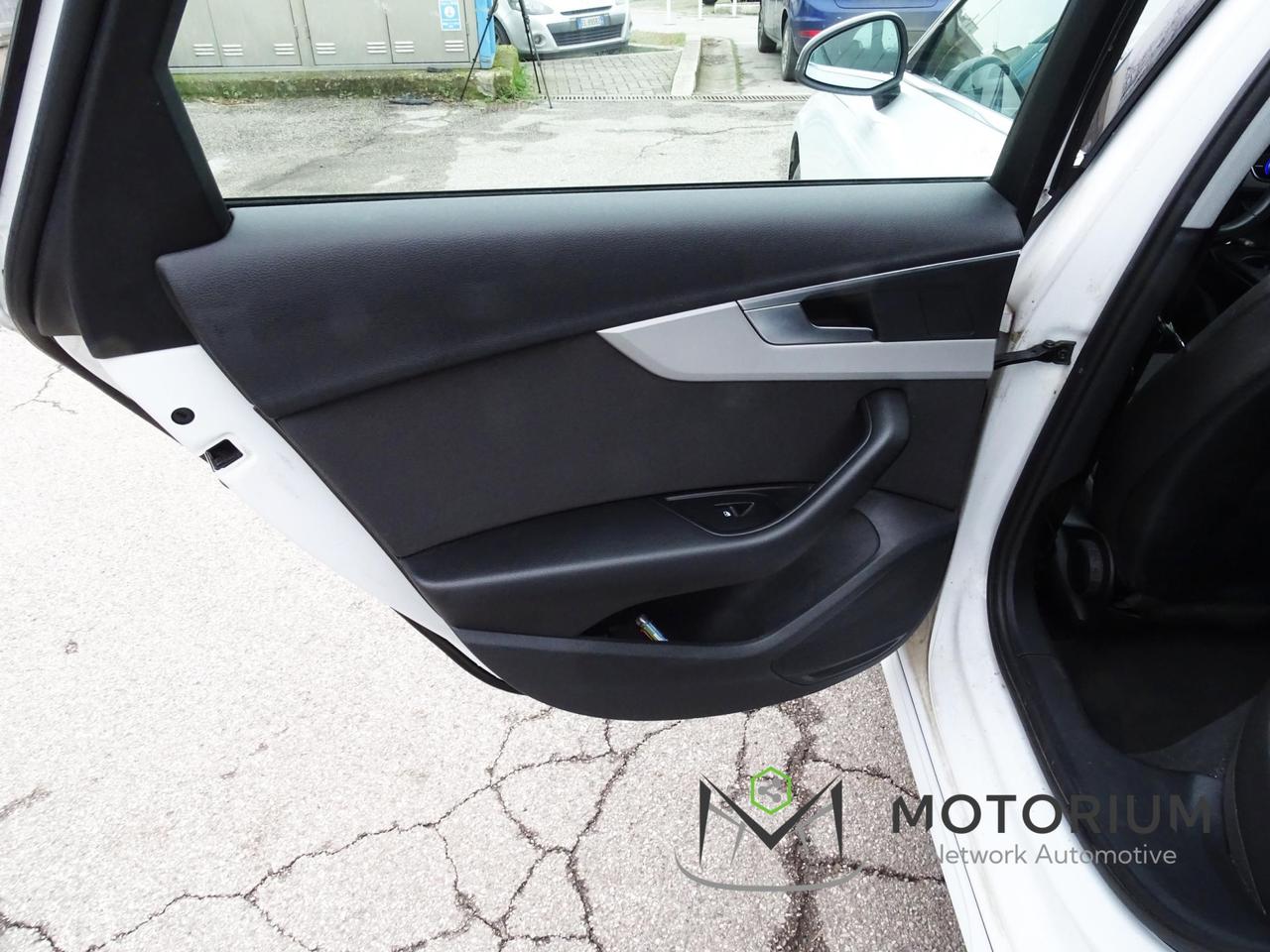 Audi A4 Avant 35 2.0 tdi mhev Business Advanced 163cv s-tronic