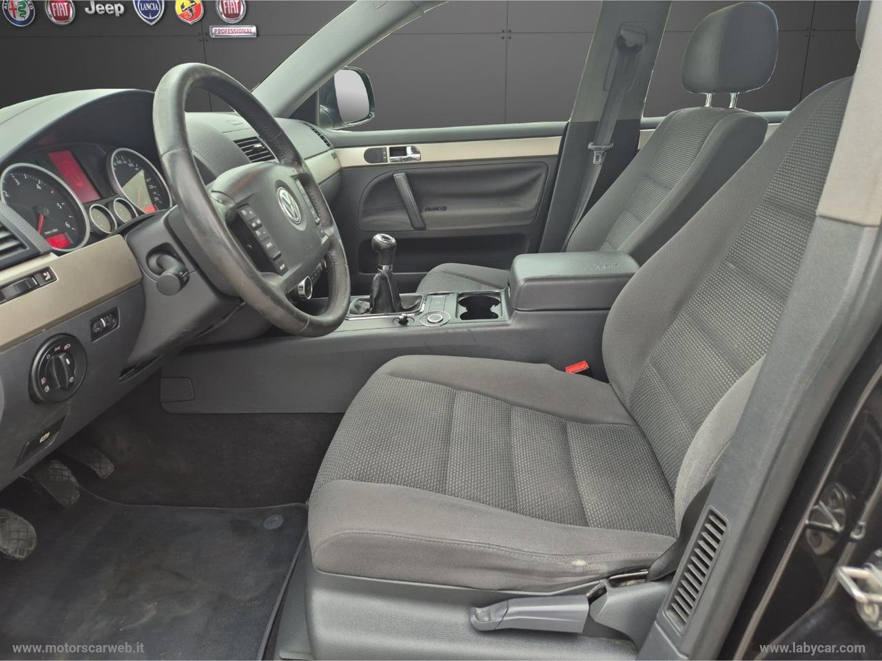 VOLKSWAGEN Touareg 2.5 R5 TDI DPF Exclusive