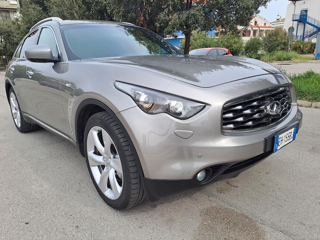 Infiniti FX30d S Premium