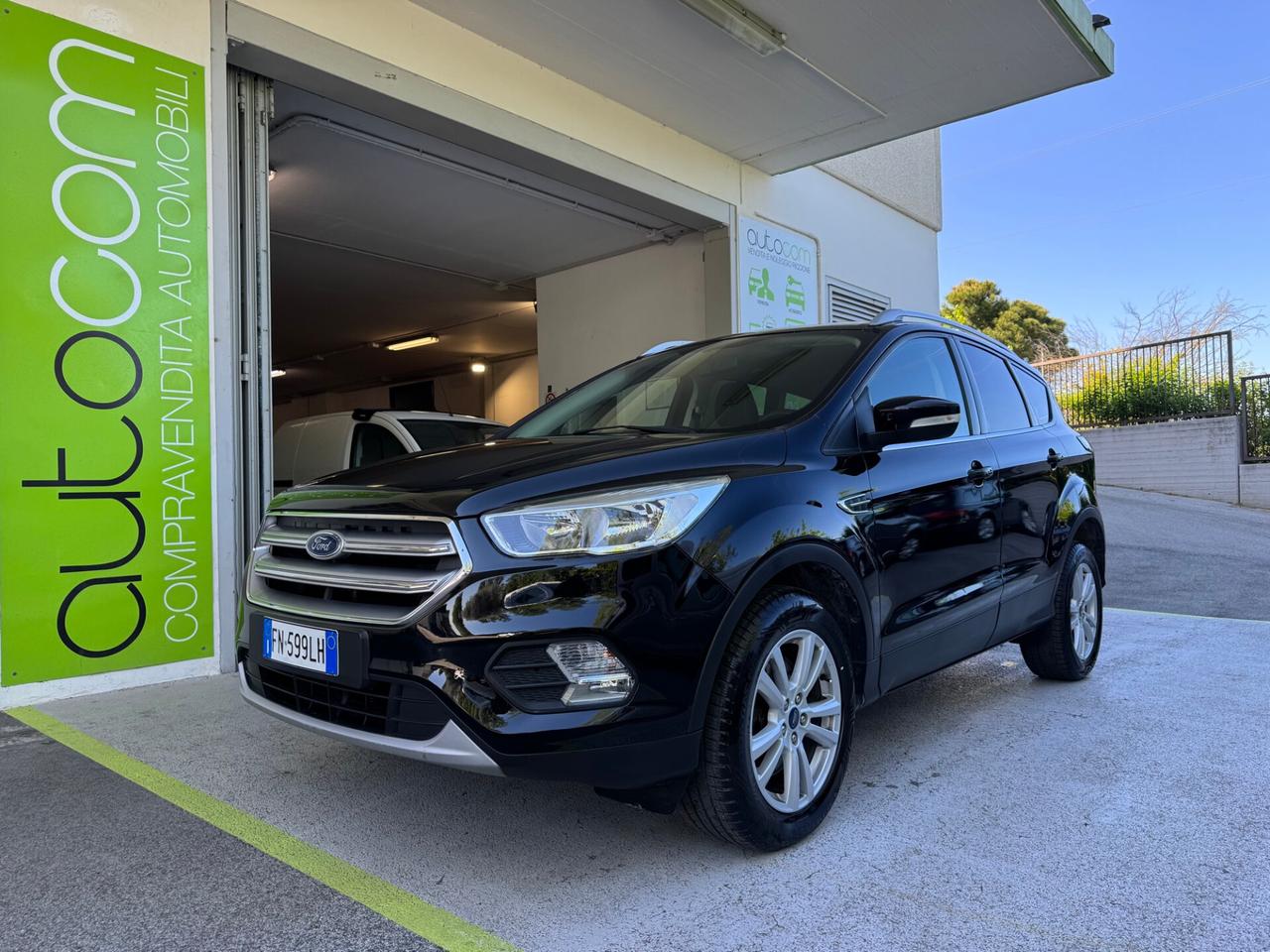 Ford Kuga 1.5 tdci Titanium 1Prop GARANZIA 24 MESI