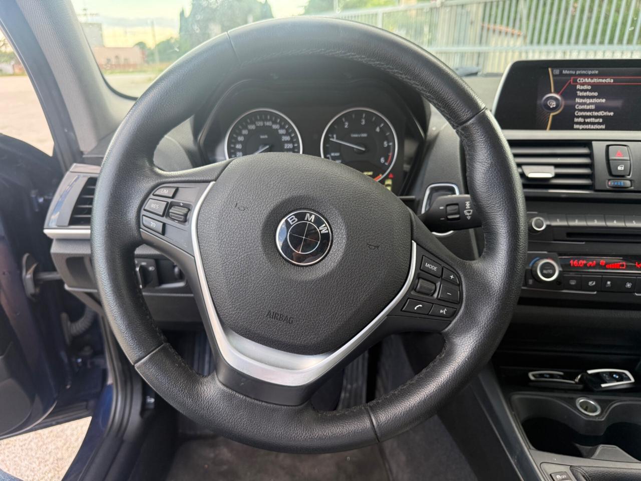 Bmw serie1 2.0 118D Tetto apribile fari Led bi-xenon