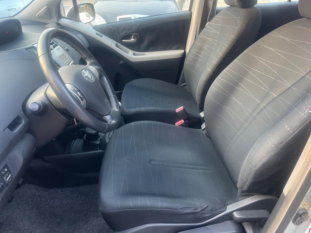 Toyota Yaris 1.3 5 porte Sol