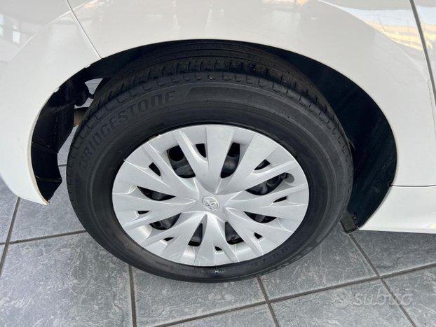 TOYOTA Yaris 1.5 Hybrid 5 porte BS- Retrocamera-