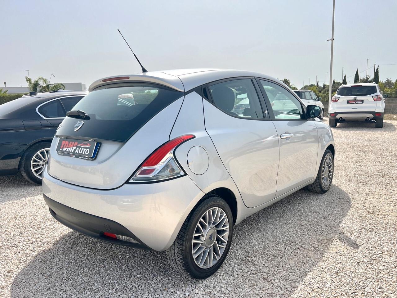 Lancia Ypsilon 1.2 5 porte