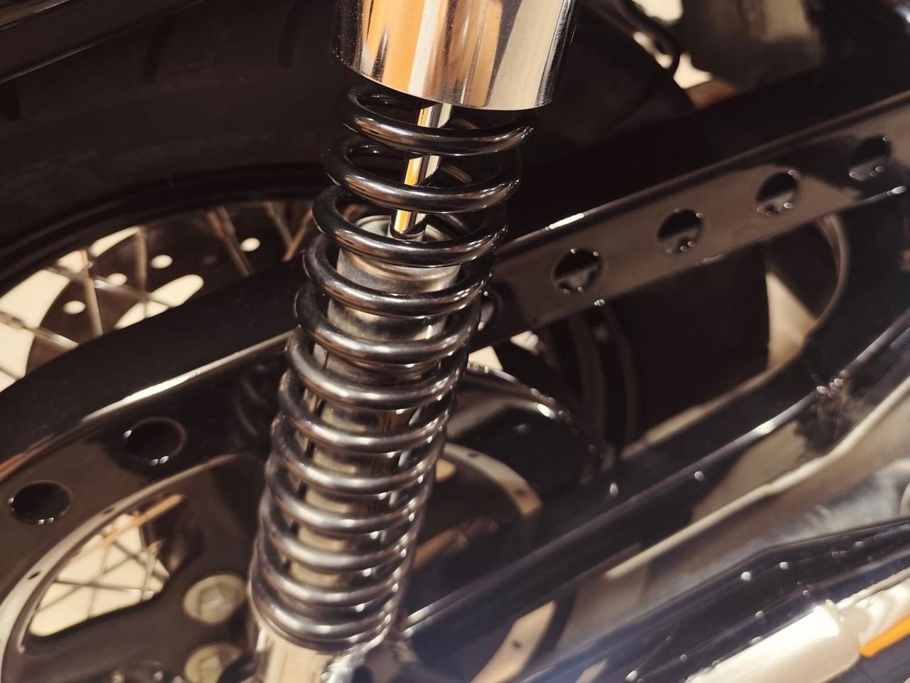 SPETTACOLARE HARLEY DAVIDSON SPORTSTER XL 1200 NIGHSTER