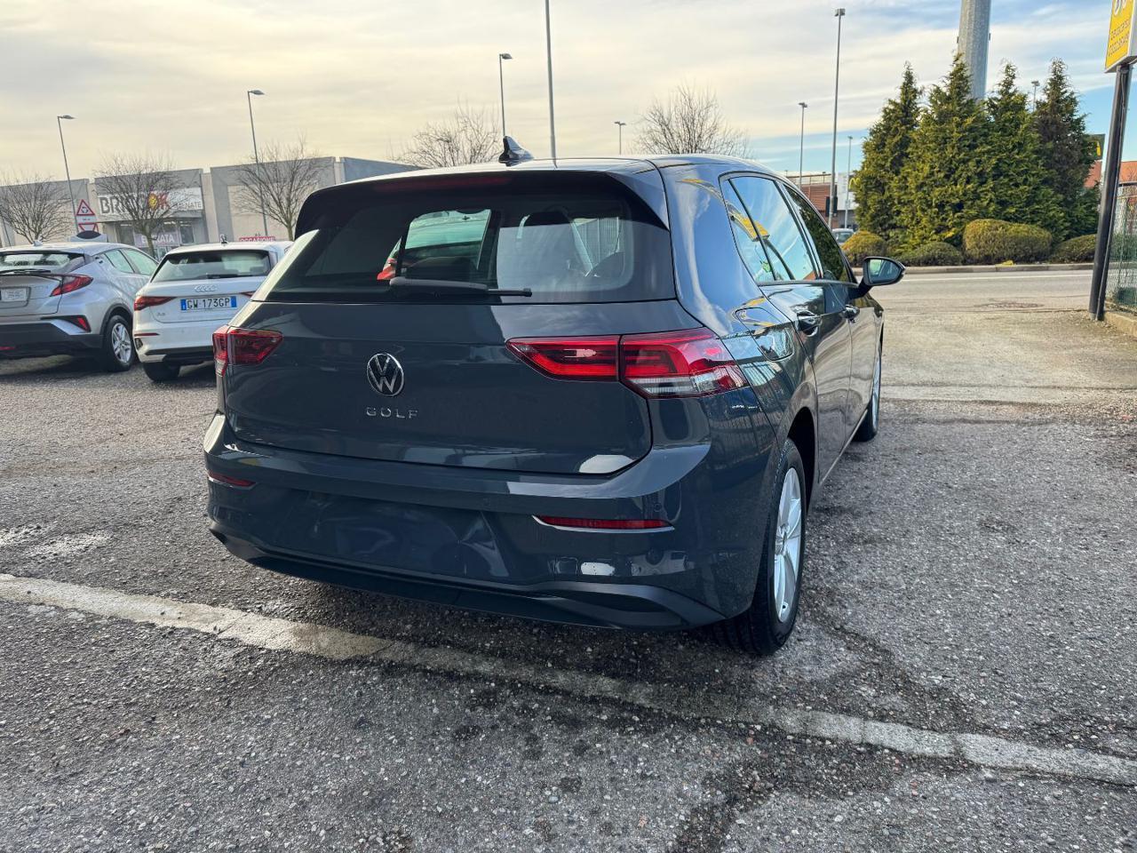Volkswagen Golf 2.0 tdi Life 115cv dsg