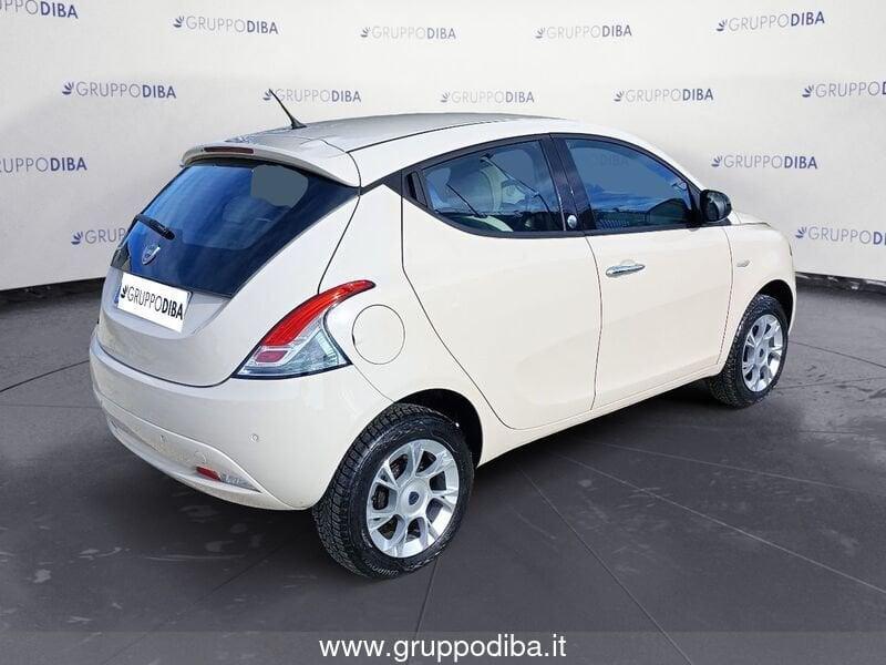 Lancia Ypsilon III 2011 Benzina 0.9 t.air Gold ecochic metano 80cv E6