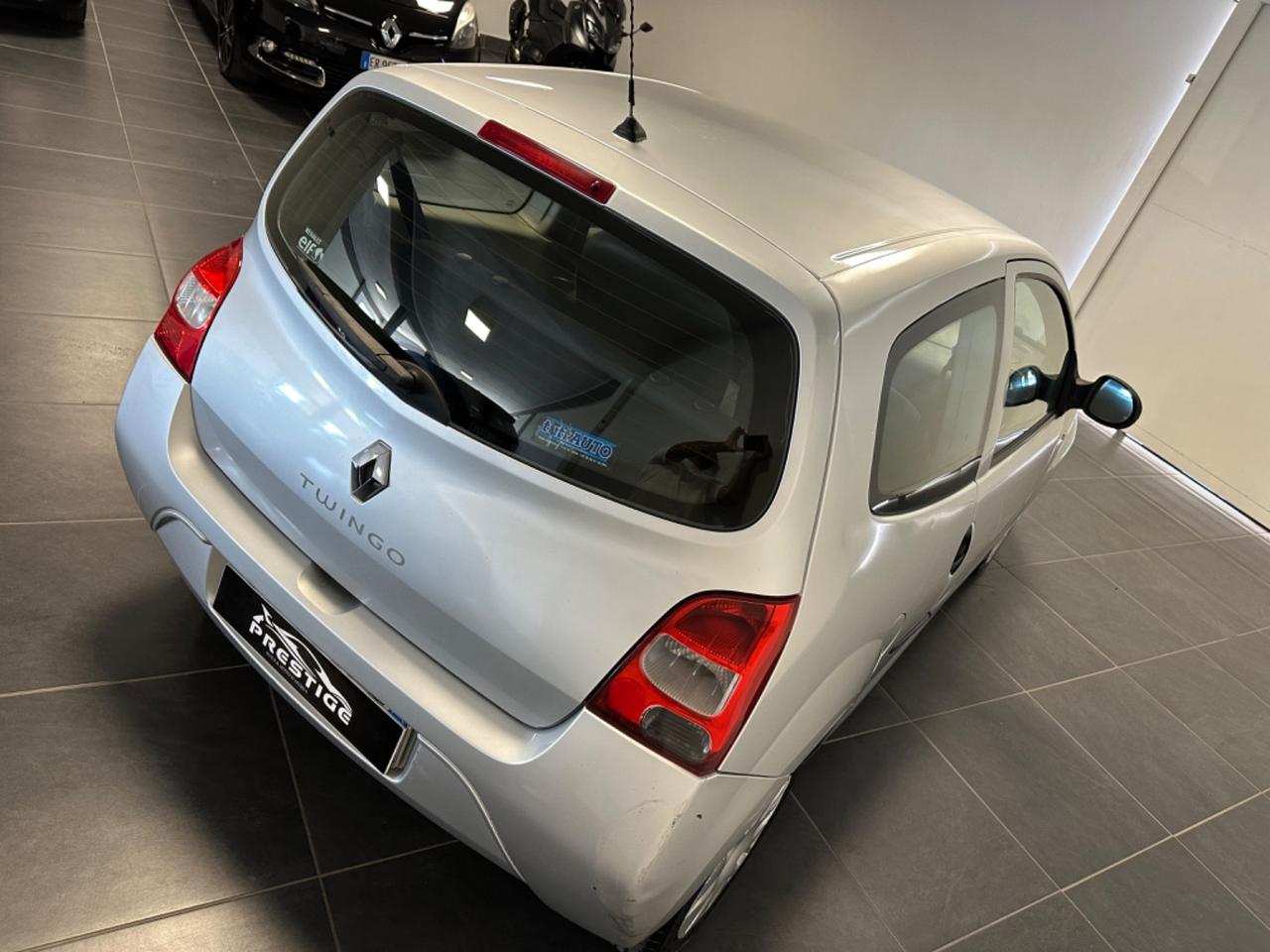 RENAULT TWINGO 1.2 NEOPATENTATI 60CV