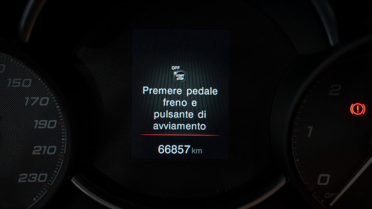 Fiat 500X 1.6 MJT SPORT 4X2 120CV AUTO TETTO NAVI PELLE XENO