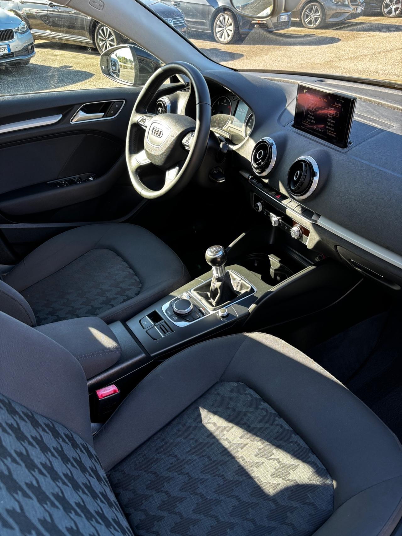 Audi A3 1.6 TDI ultra Attraction - 2014