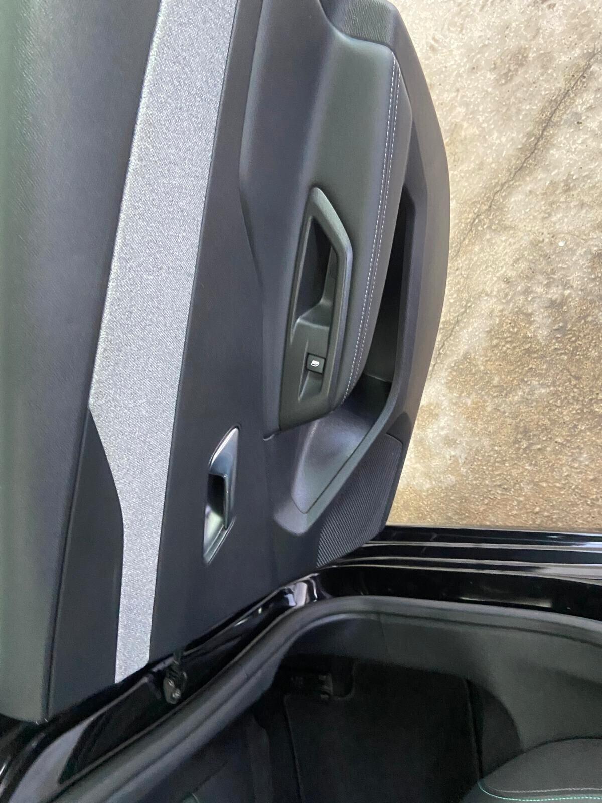 Peugeot 308 BlueHDi 130 S&S EAT8 Allure