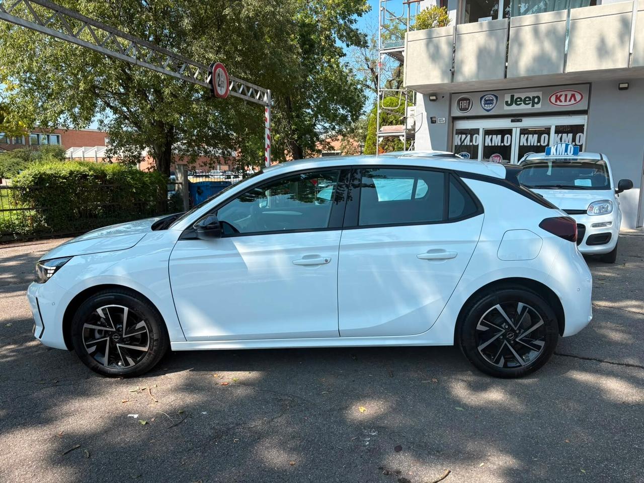 Opel Corsa 1.2 bz 100cv GS 5 porte