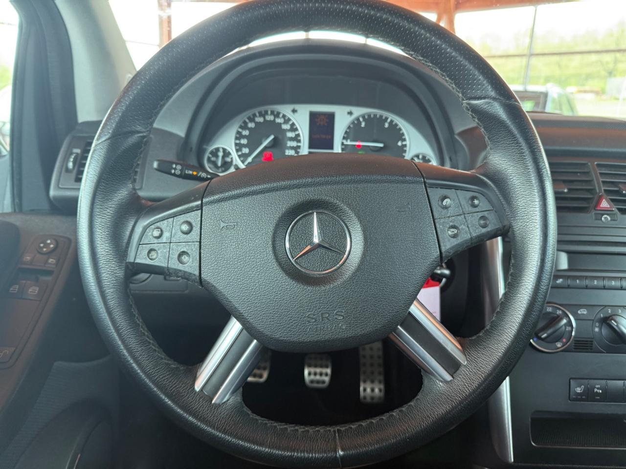 Mercedes-benz B 180 2.0 Diesel - Neopatentati - Gancio Traino