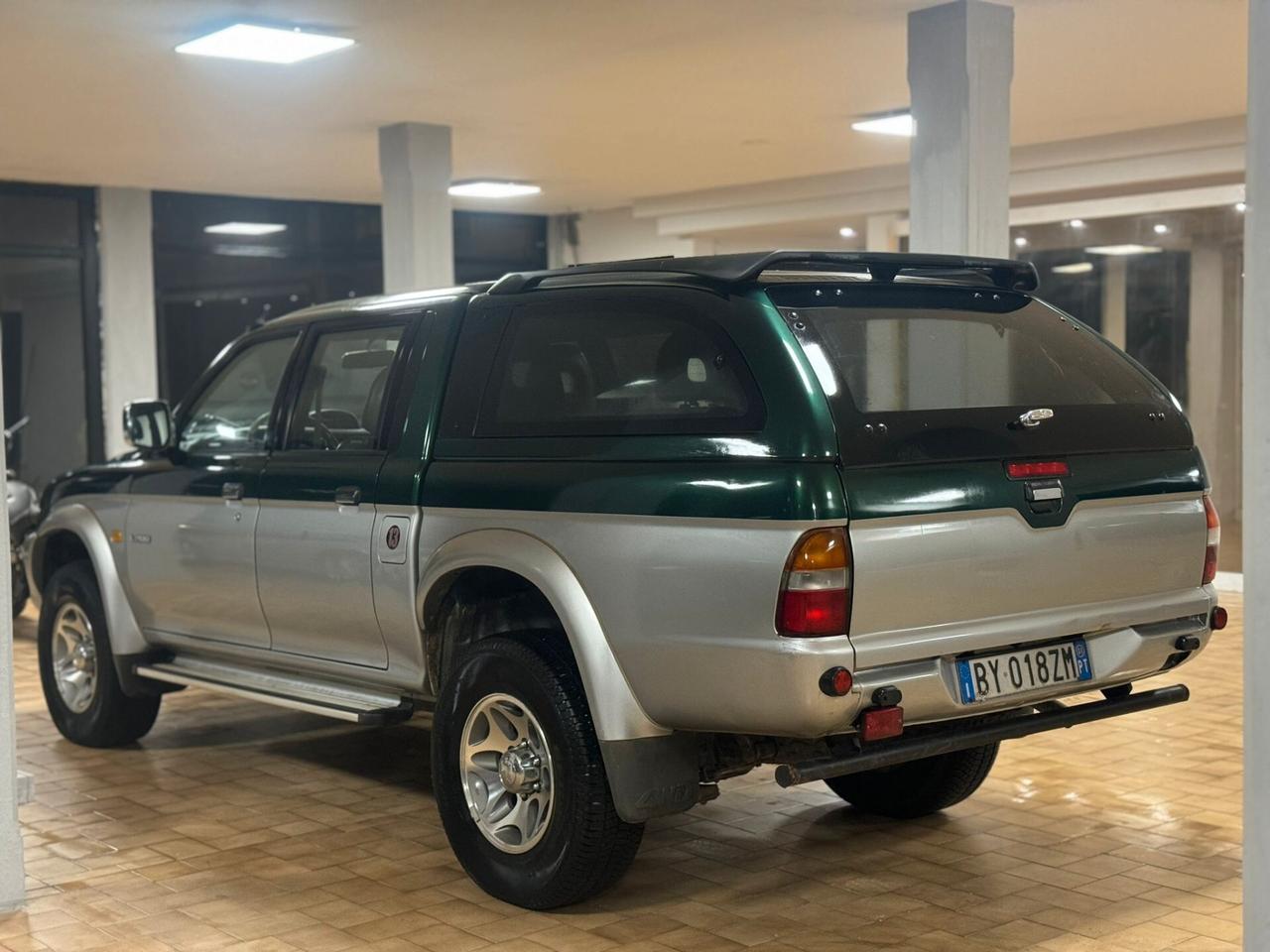 Mitsubishi L200 2.5 TDI 4WD Double Cab Pick-up GLS