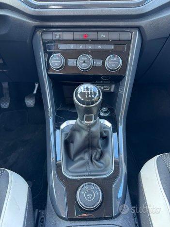 VOLKSAWAGEN T ROC 4 MOTION 4X4 ADVANCER EURO 6B