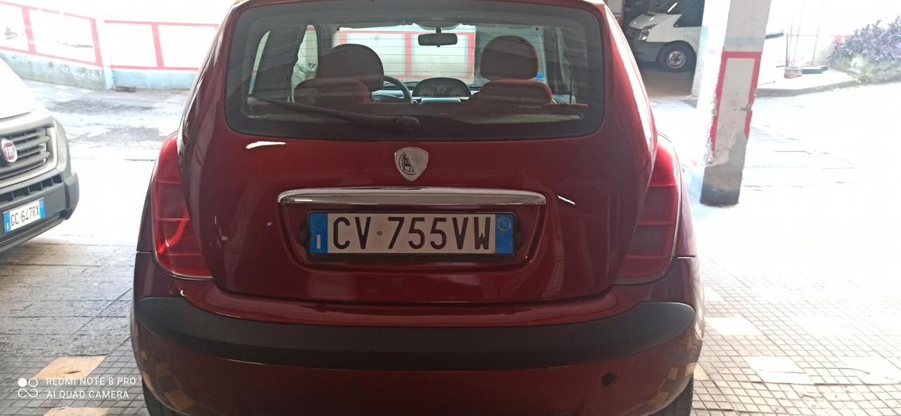 Lancia Ypsilon 1.3 Multijet 16V Argento cambio aut.