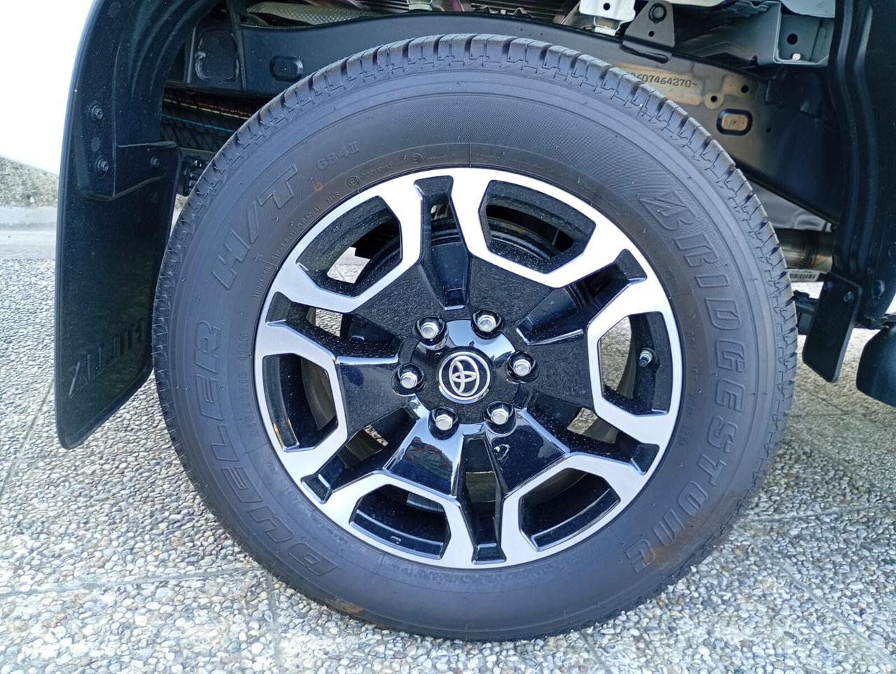 Toyota Hilux HYLUX 2.8 D4D 48W A/T 4WD double cab EXECUTIVE