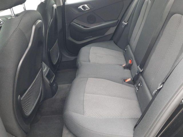 BMW 116 i 5p. Business Advantage Aut.