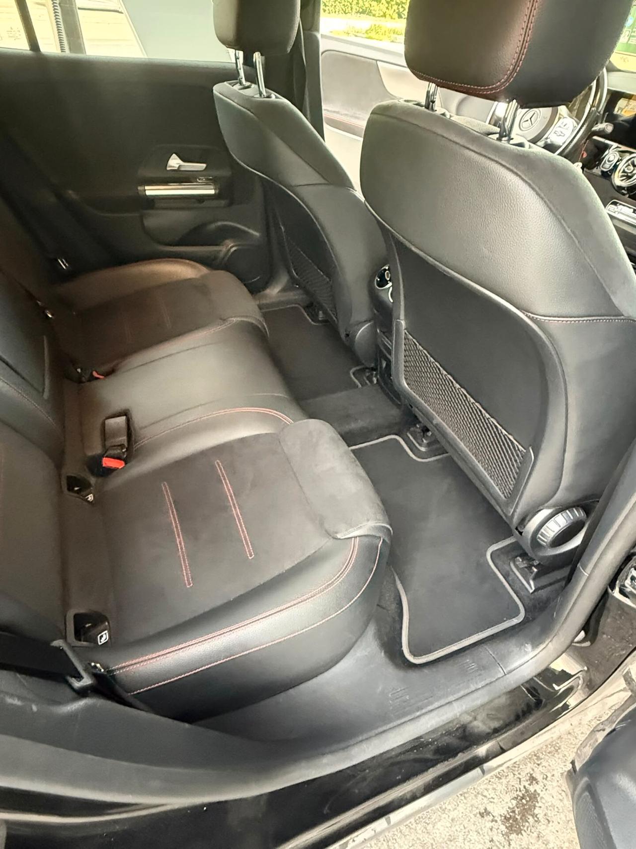 Mercedes-benz EQA 300 4Matic Premium AMG ***IN CONTO VENDITA - SU APPUNTAMENTO***