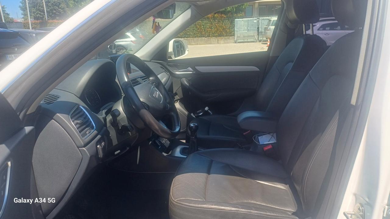 Audi Q3 2.0 TDI 150 CV S-Line Esterno