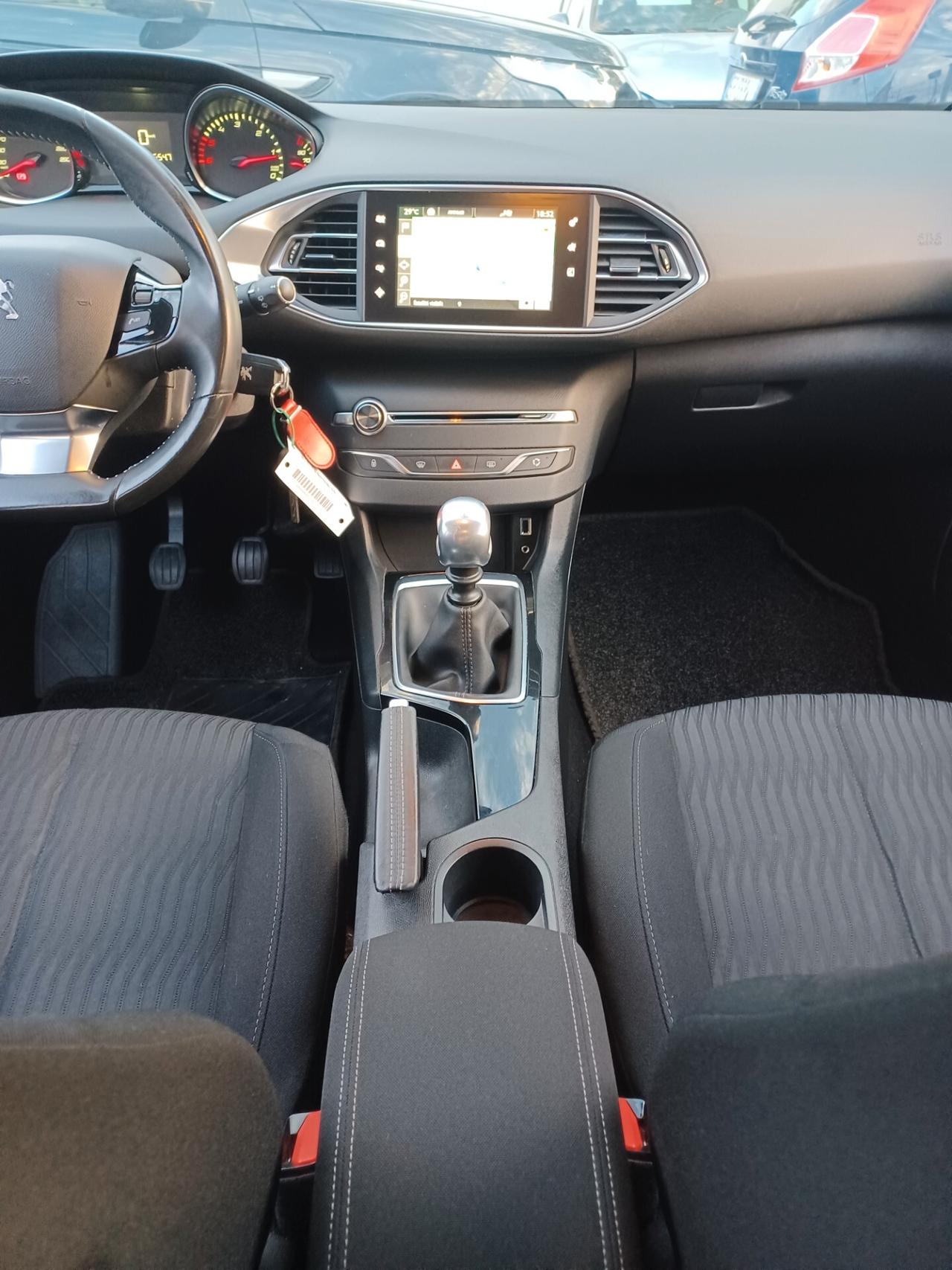 Peugeot 308 1..6 HDI 115CV ALLURE S.W.