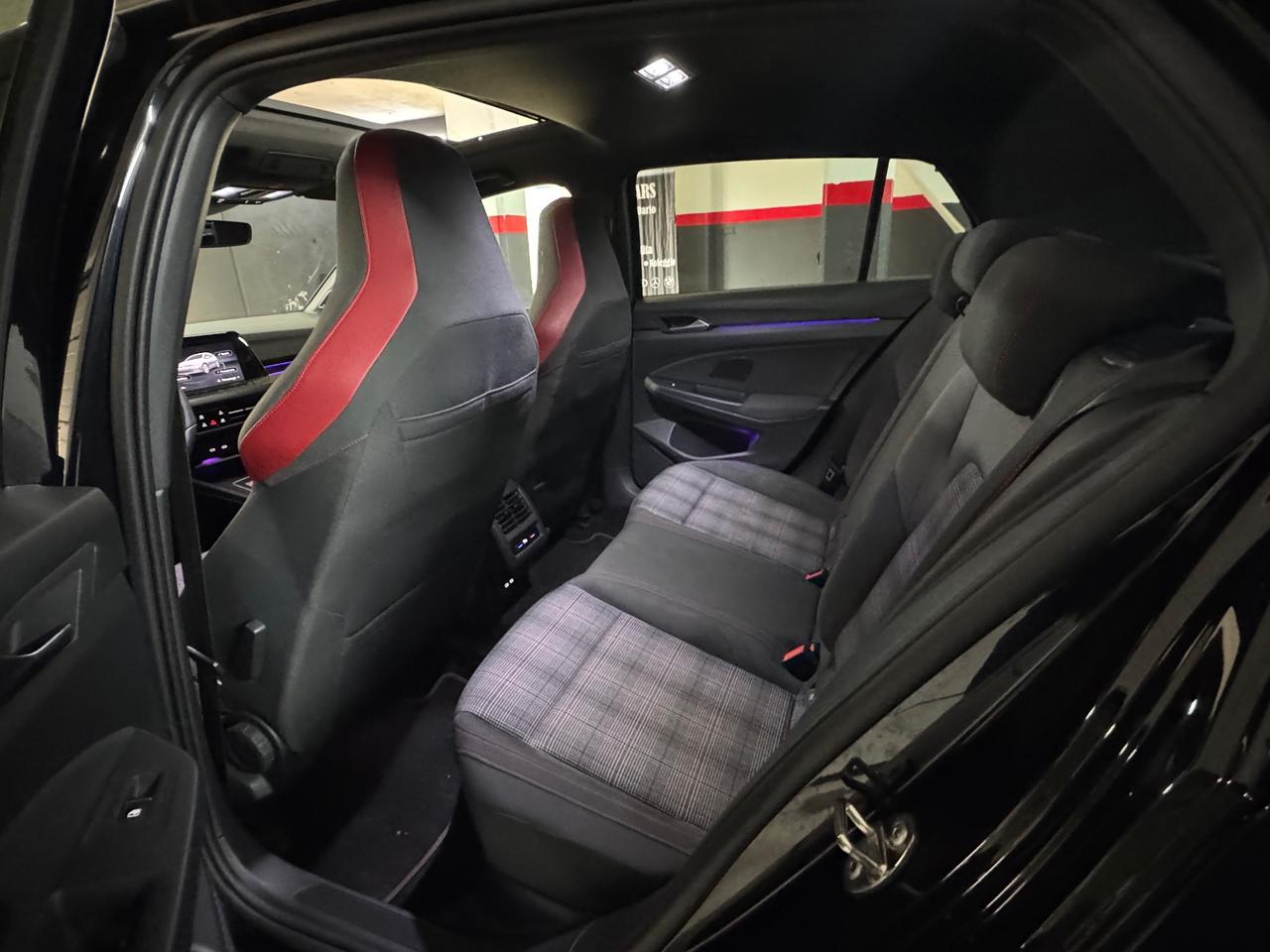 Volkswagen Golf GTI 2.0 TSI DSG