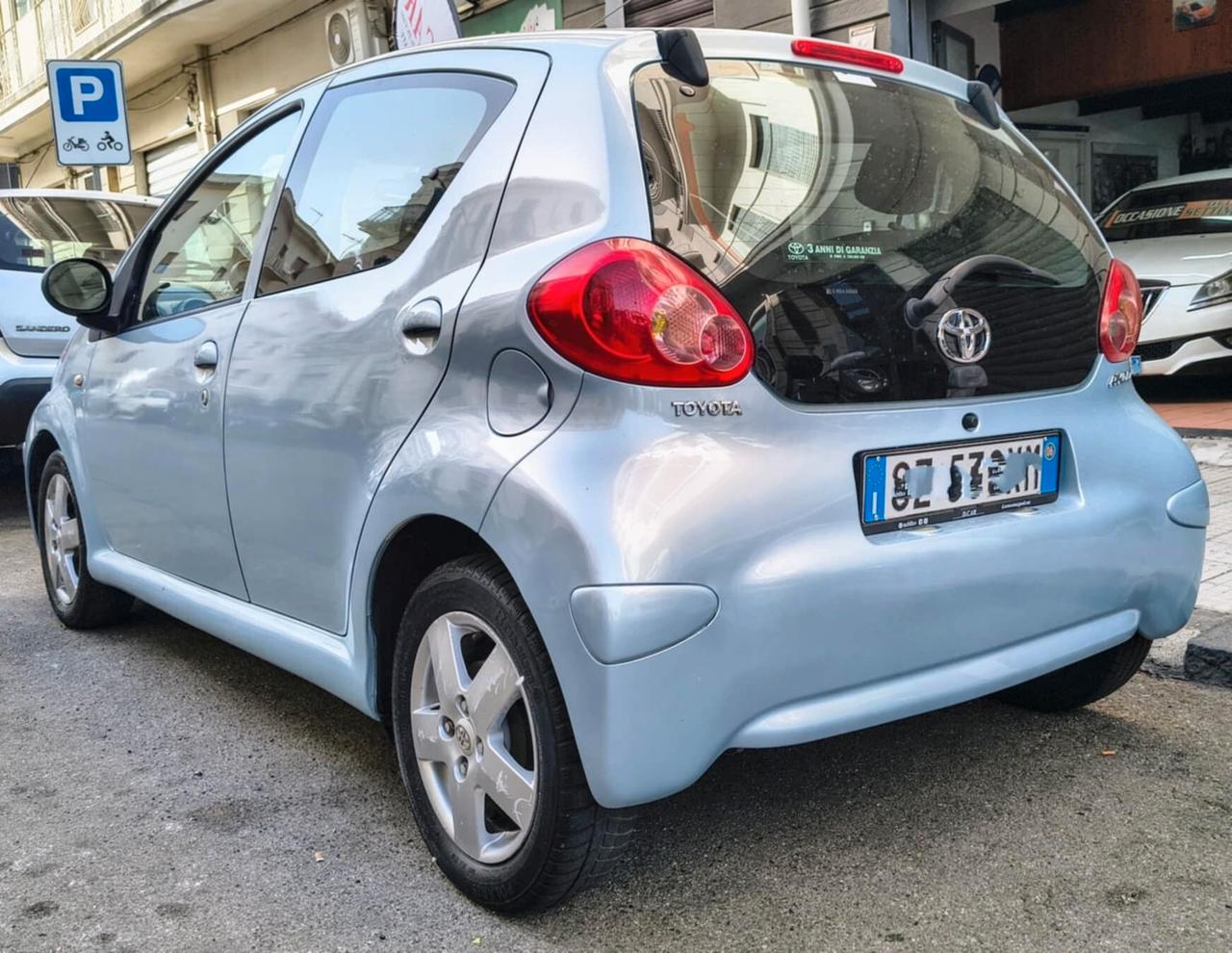 Toyota Aygo 1.0 12V VVT-i 5 porte Sol