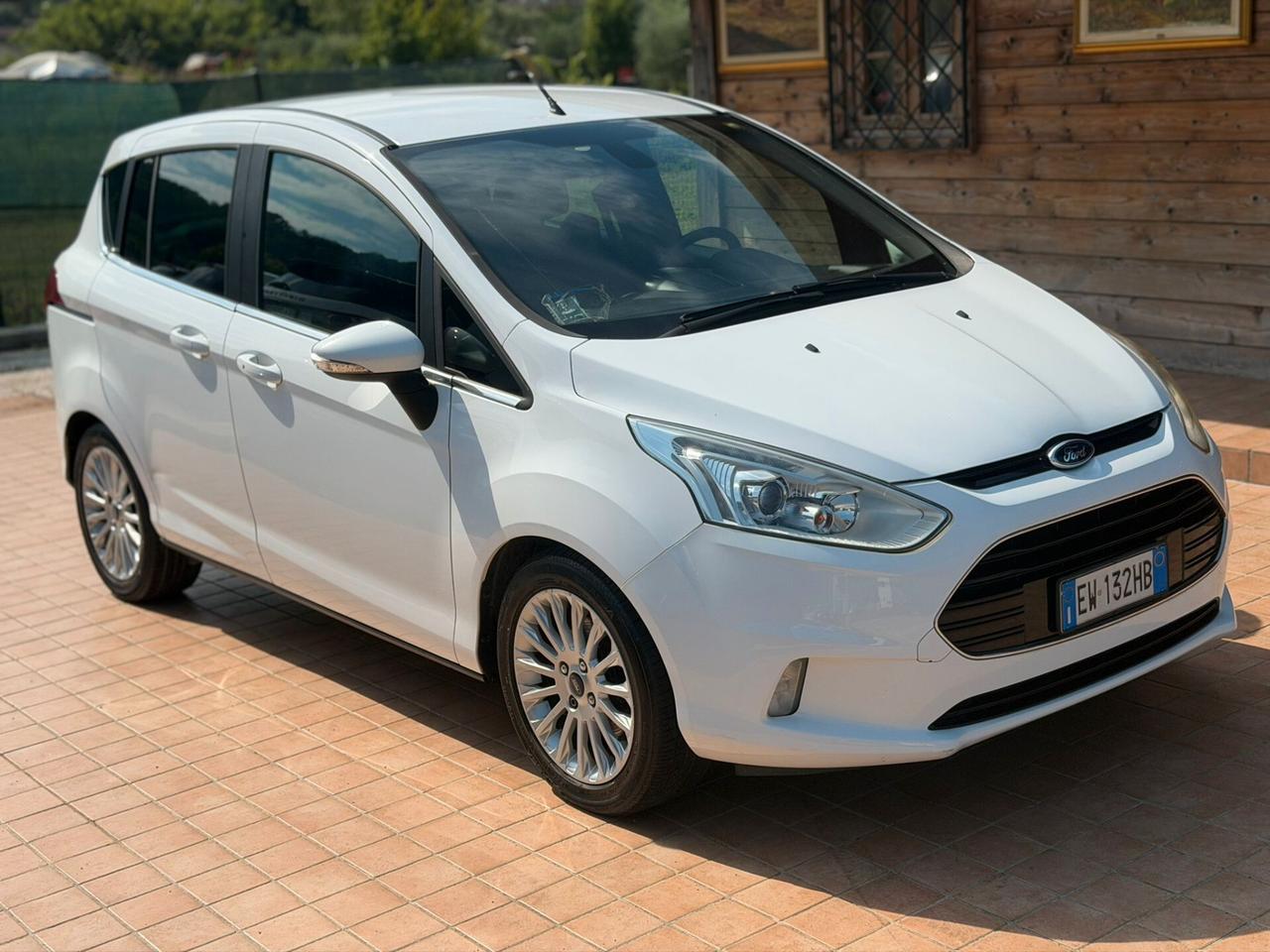 Ford B-Max 1.6 TDCi 95 CV Business Titanium