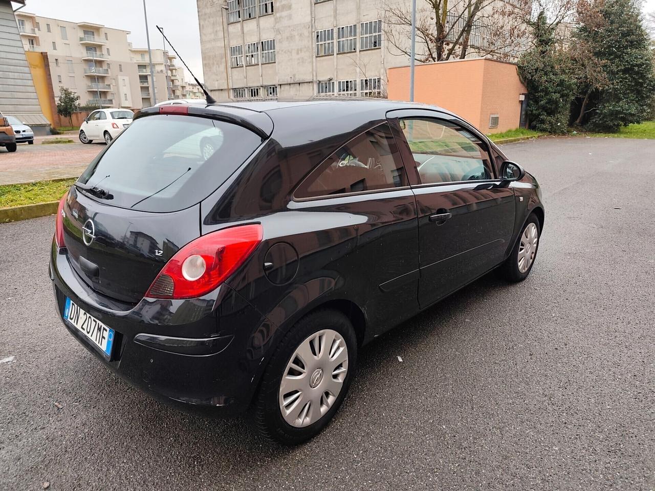 Opel Corsa 1.2 Benz euro 4 Sport neopatentati