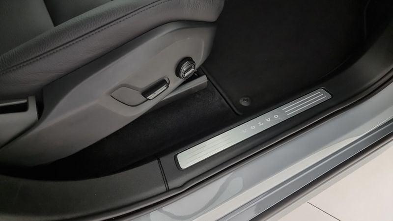 Volvo XC90 B5 (d) AWD automatico 7 posti Core