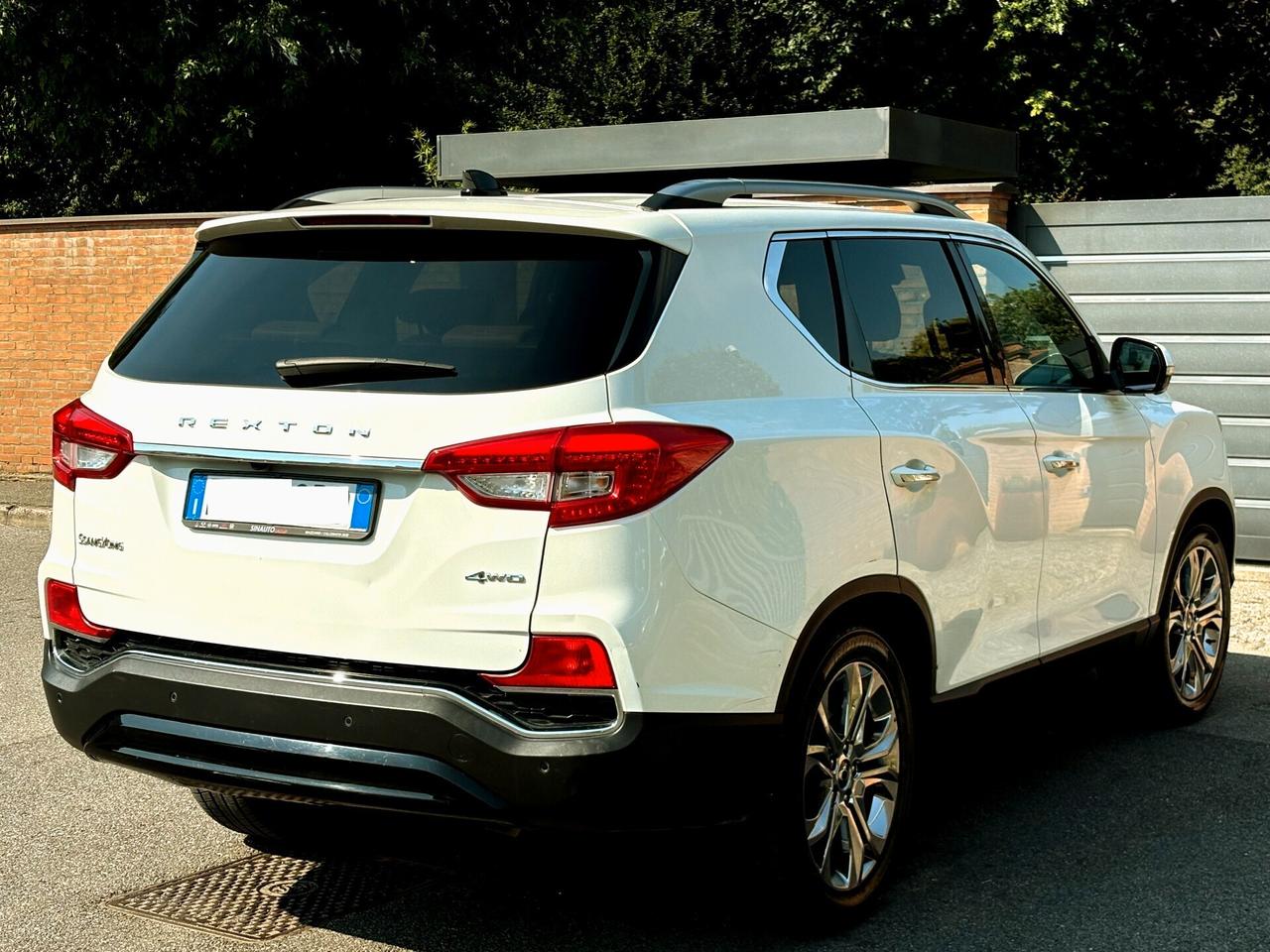 SSANGYONG REXTON 2.2D aut.-7POSTI-FULL-2019