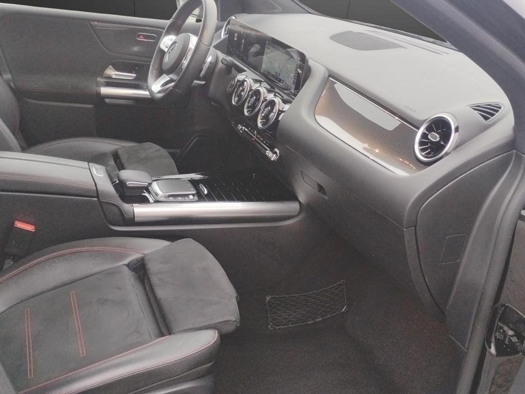 MERCEDES-BENZ B 180 PREMIUM..AMG..NAVI.LED.PELLE.