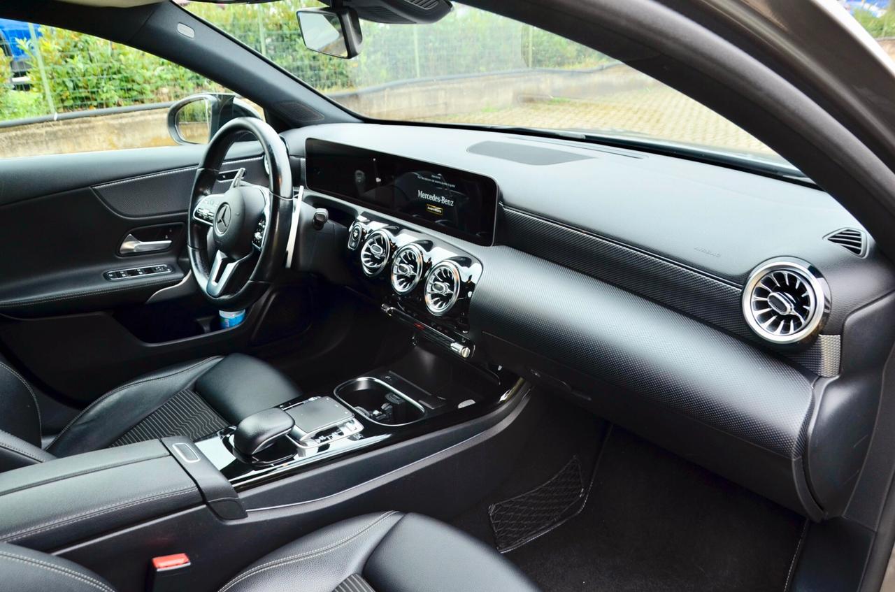 MERCEDES-BENZ A 200 SPORT ALLESTIMENTO A45 AMG 163cv AUTO, LUCI AMBIENTE, NAVI, FULL LED, PERMUTE