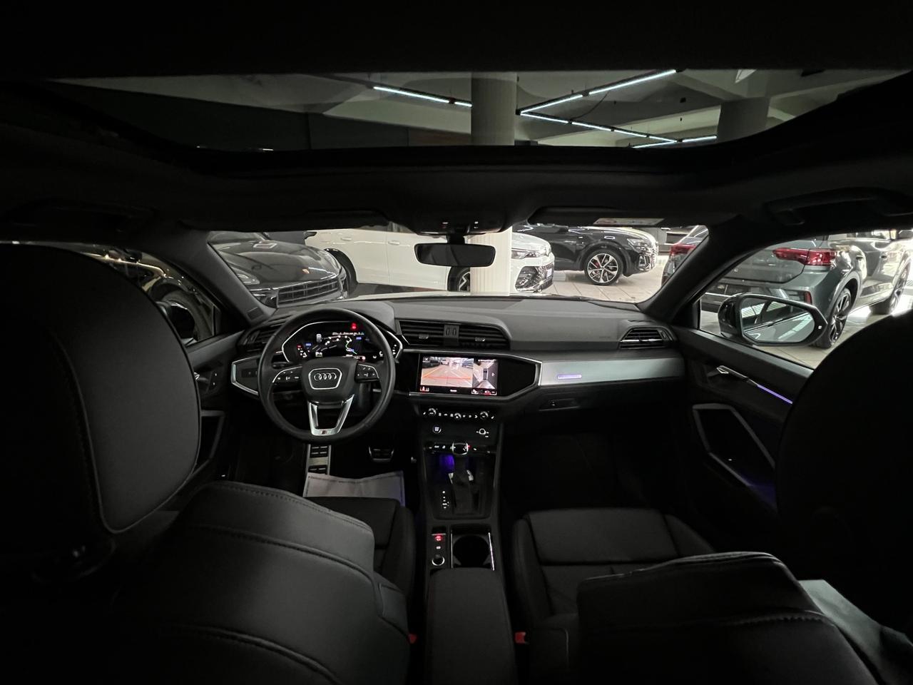Audi Q3 SPB 40 TDI quattro S tronic Identity Black
