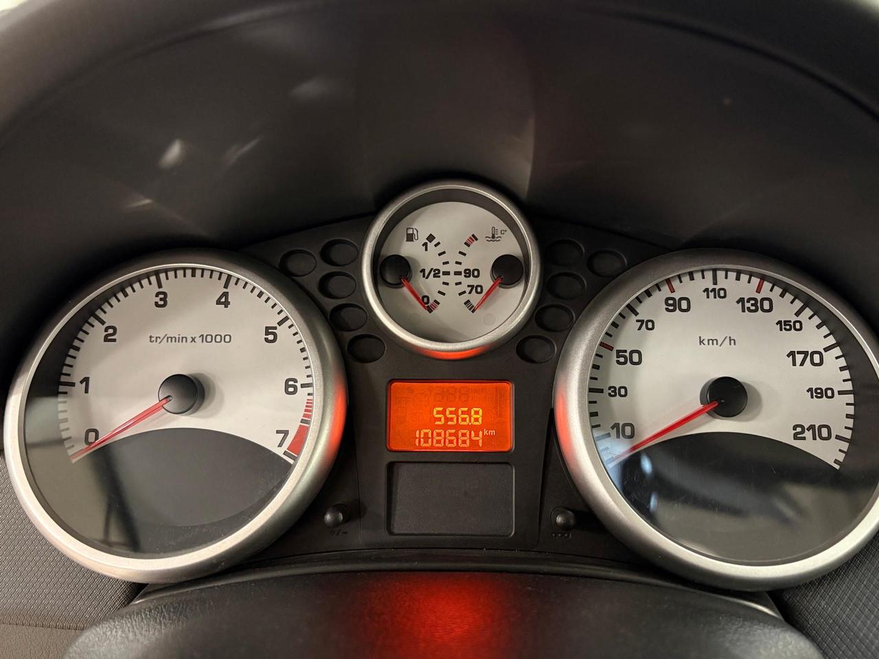 Peugeot 207 3p 1.4 8v X-Line eco-Gpl